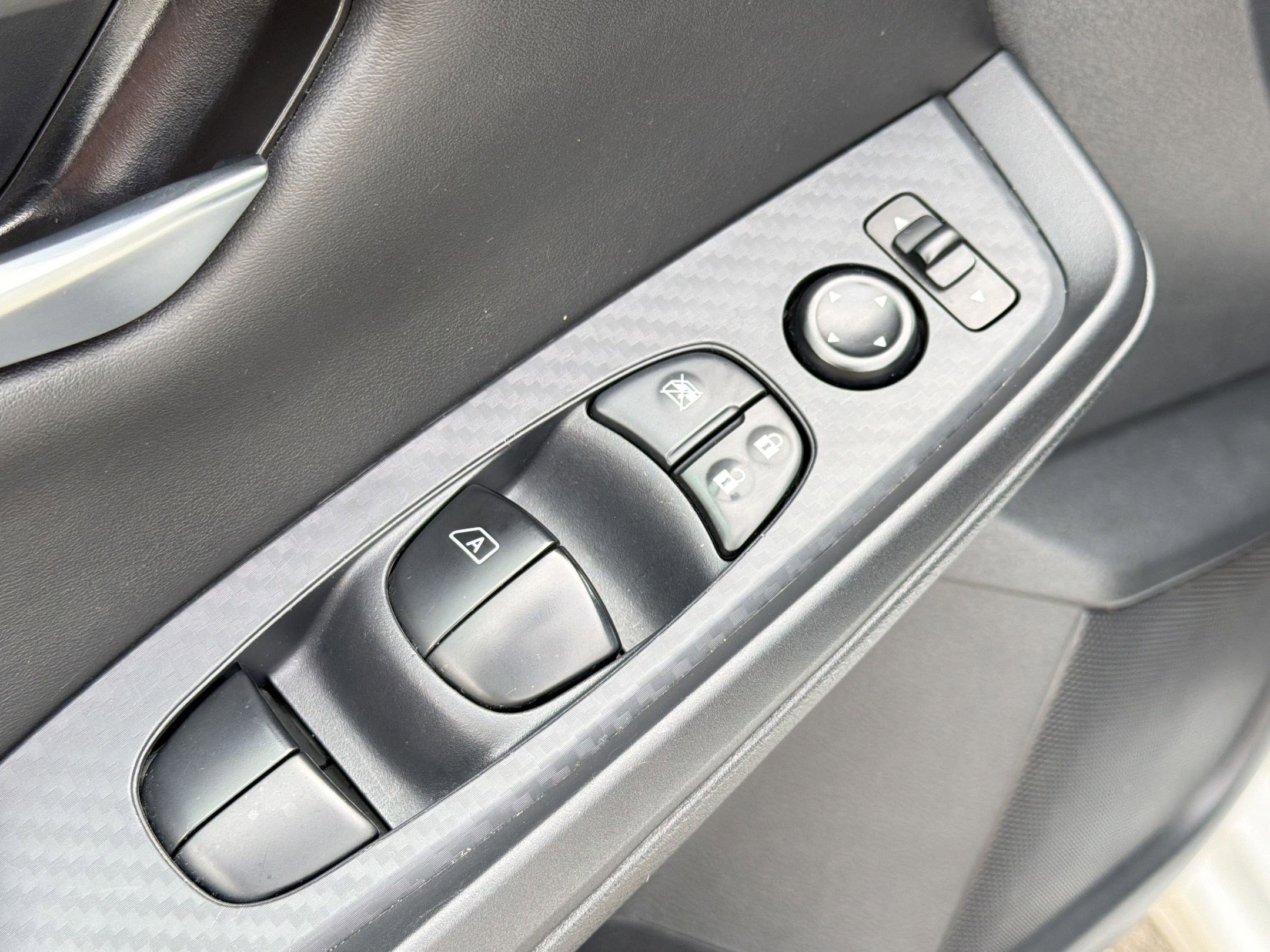 Used 2024 Nissan Sentra SV image 21