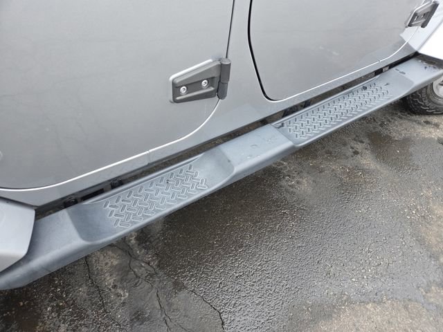 Used 2017 Jeep Wrangler Unlimited Sahara image 10