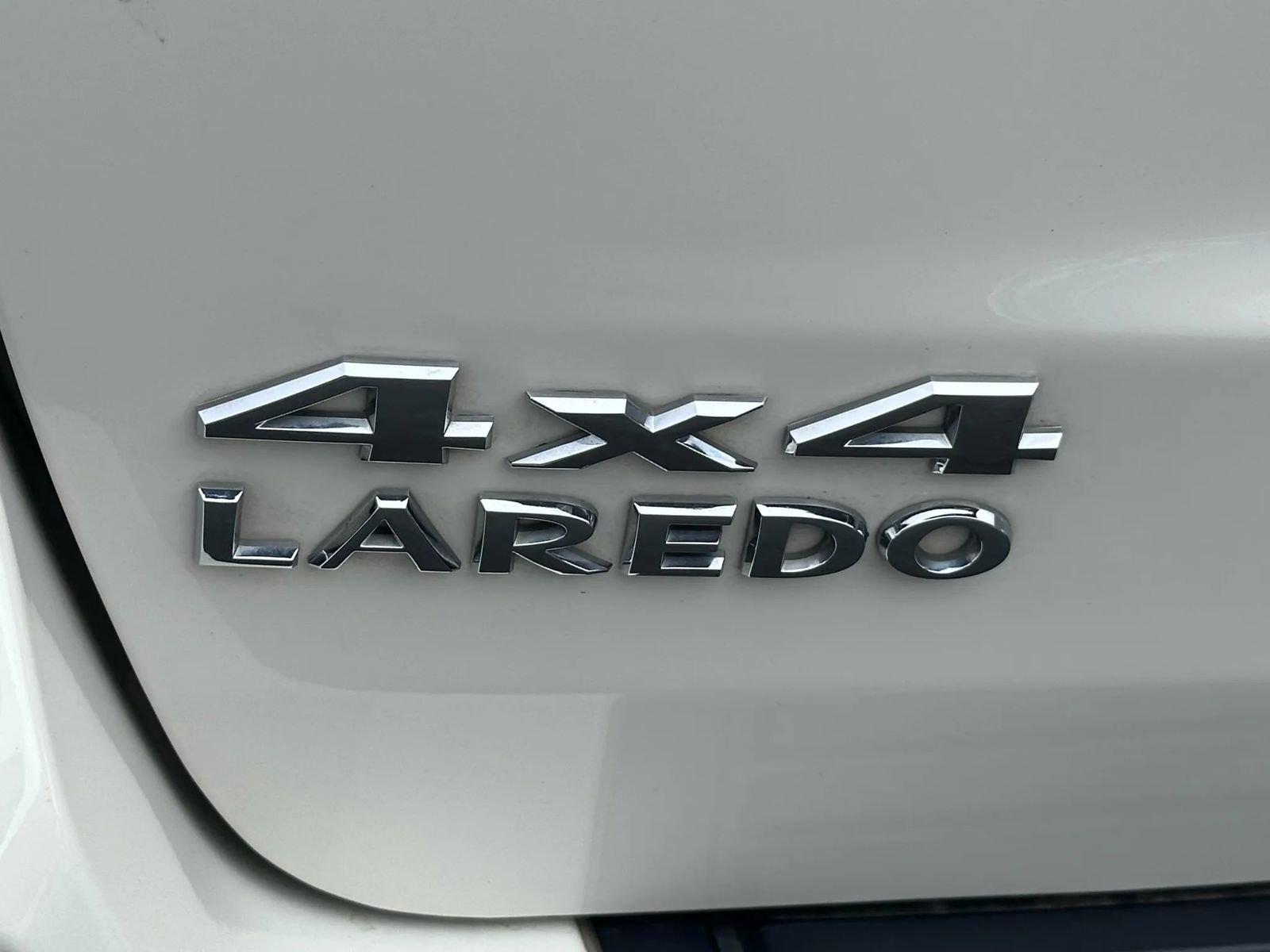 Used 2012 Jeep Grand Cherokee Laredo w/ Laredo E Group image 31