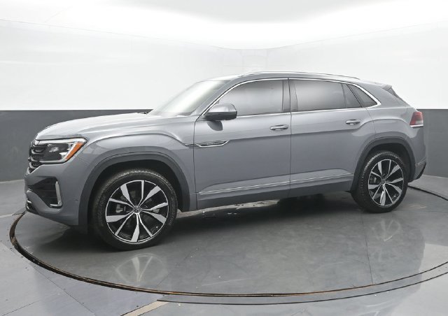 Used 2024 Volkswagen Atlas Cross Sport SEL Premium R-Line AWD/4WD image 2