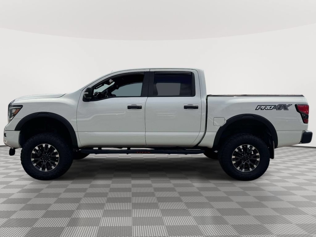 Used 2021 Nissan Titan PRO-4X w/ Pro-4x Convenience Package AWD/4WD image 4