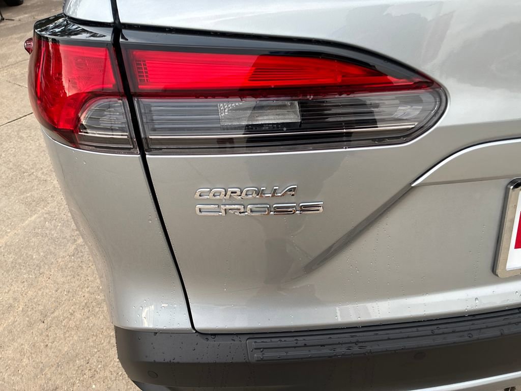 New 2026 Toyota Corolla Cross XLE image 6