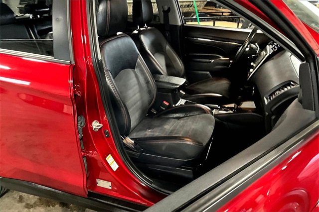 Used 2022 Mitsubishi Outlander Sport SE image 7