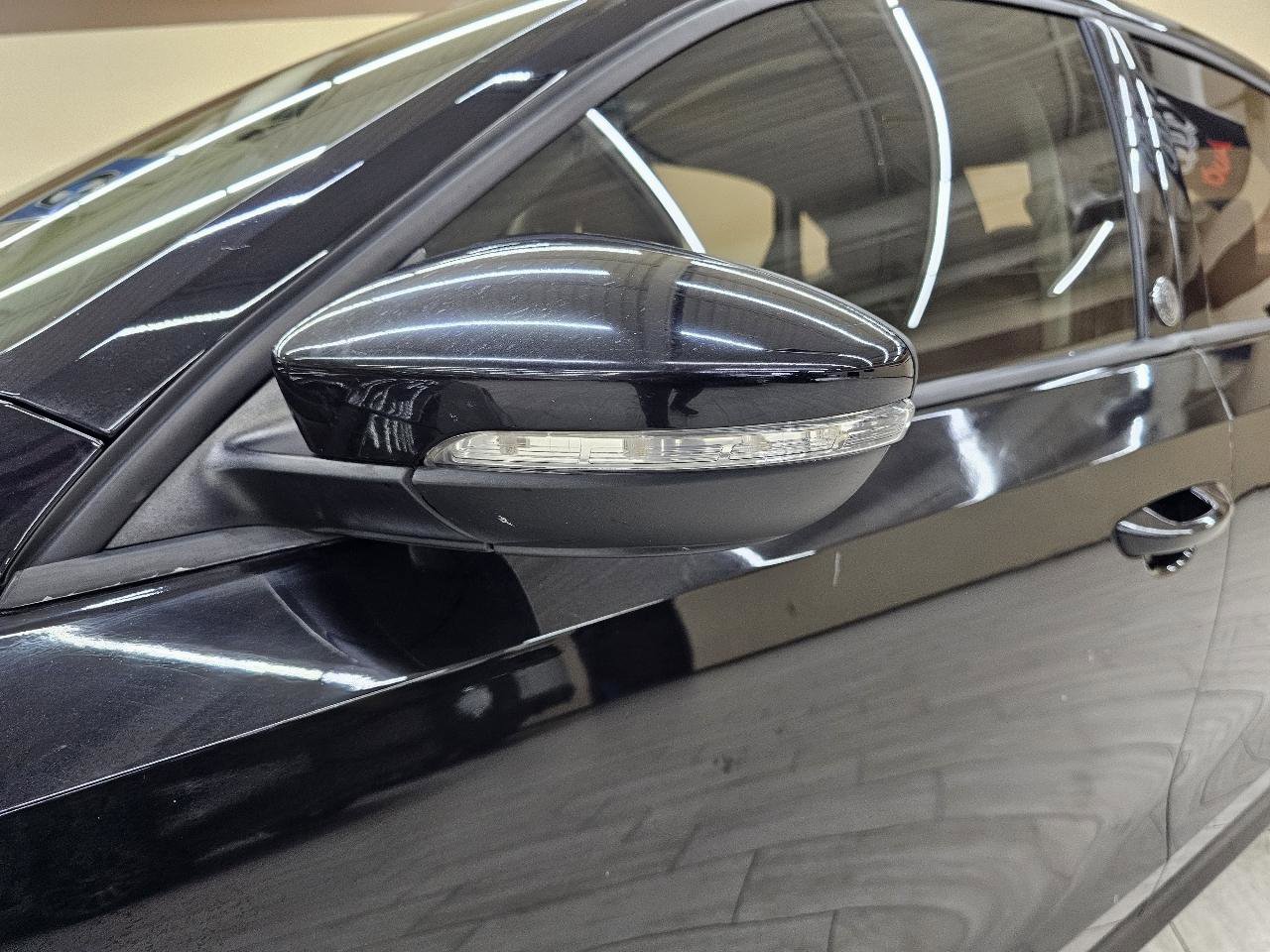 Used 2019 Volkswagen Passat Wolfsburg Edition FWD image 11