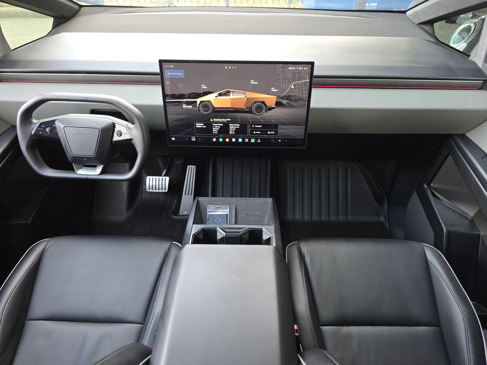 Used 2025 Tesla Cybertruck AWD Crew Cab image 13