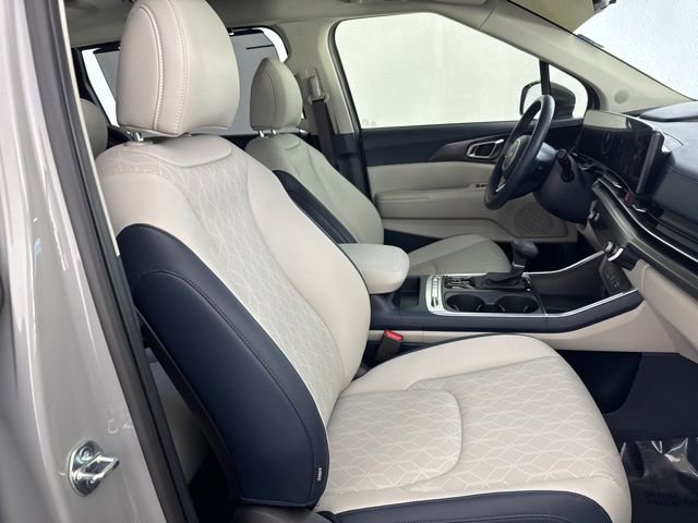 Certified 2026 Kia Carnival SX w/ SX Dark Edition Package FWD image 22