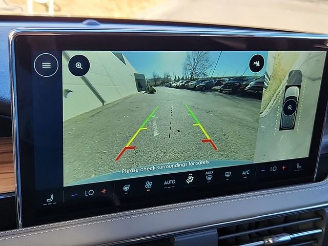 New 2025 Lincoln Corsair Reserve w/ Equipment Group 202A image 21