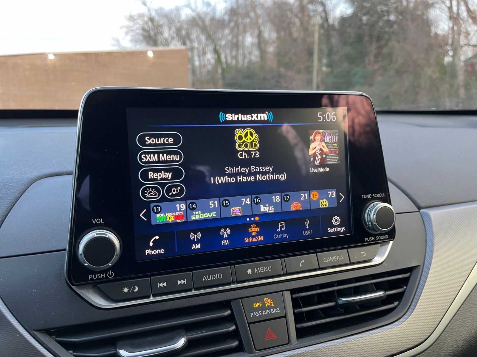 Used 2025 Nissan Altima 2.5 SR image 21