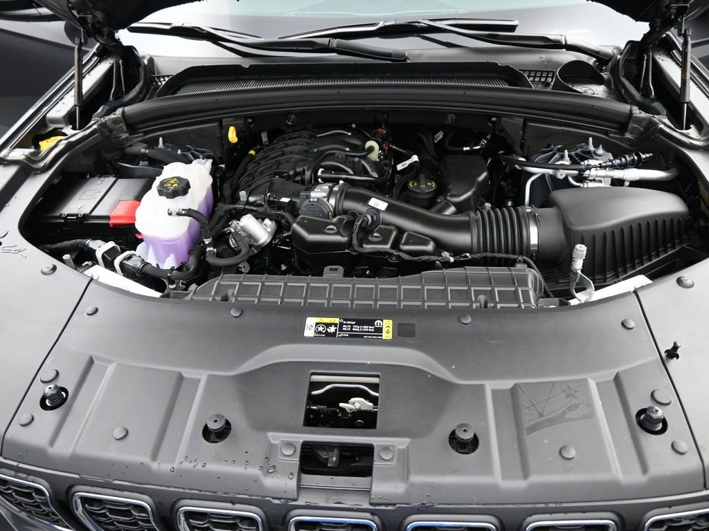 New 2025 Jeep Grand Cherokee L Laredo w/ Luxury Tech Group I image 24