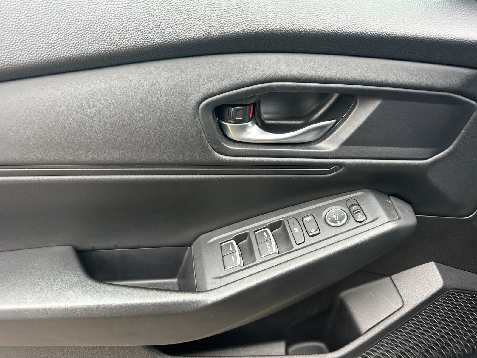 Used 2024 Honda Accord EX image 10