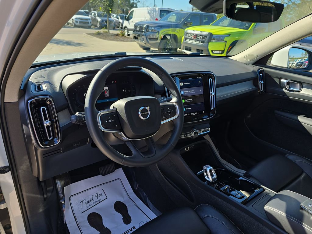 Used 2023 Volvo XC40 B5 Plus w/ Driver Assist Package image 21