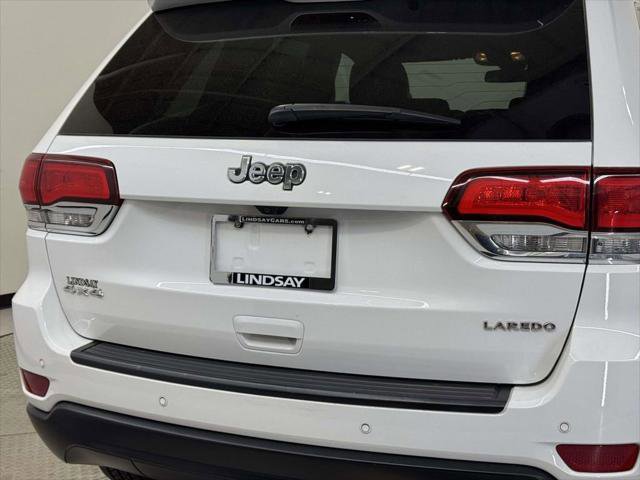 Certified 2021 Jeep Grand Cherokee Laredo X AWD/4WD image 8