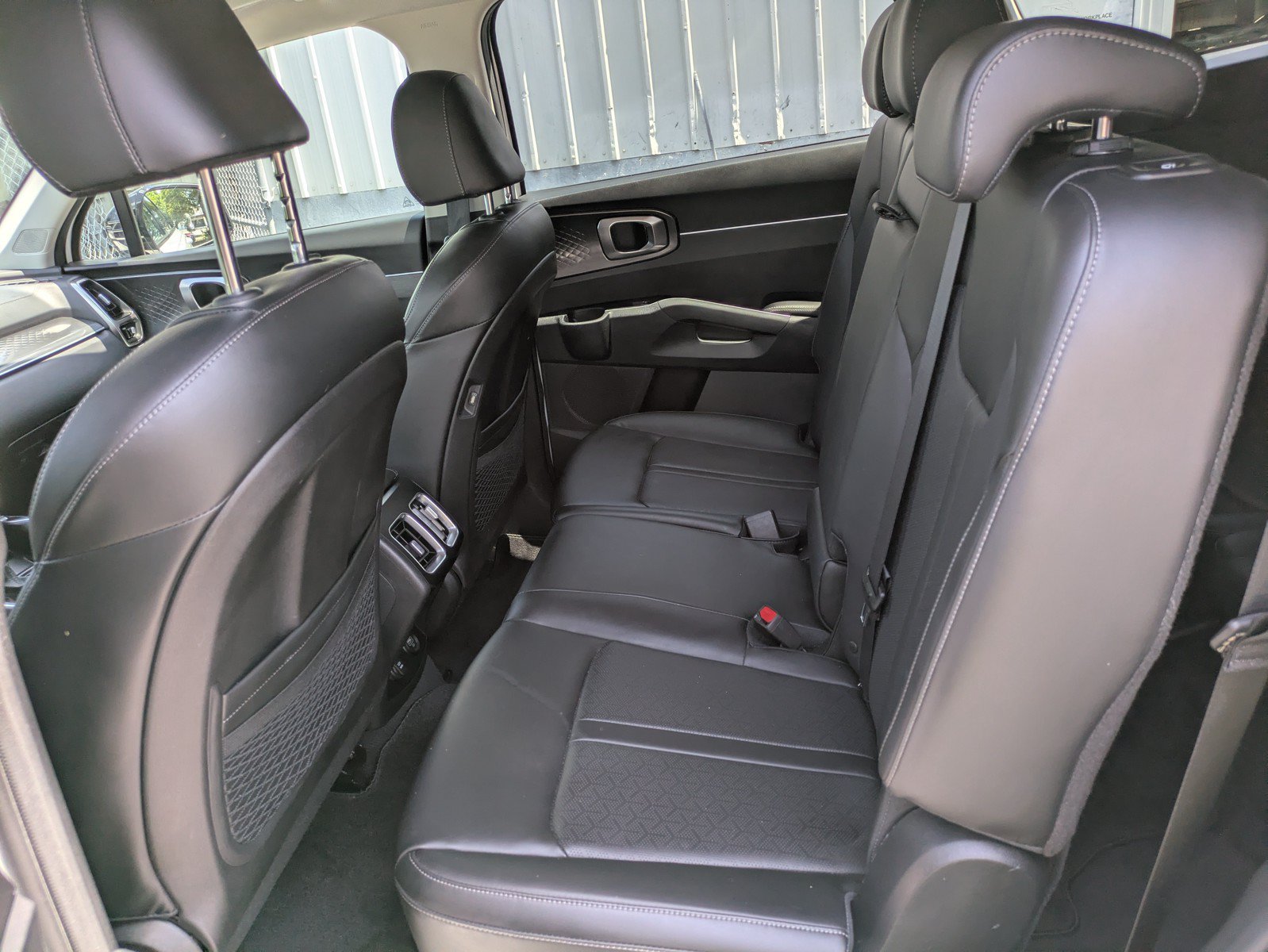 Certified 2023 Kia Sorento S FWD image 10