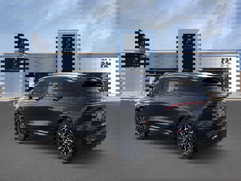 New 2026 Lincoln Nautilus Premier image 4