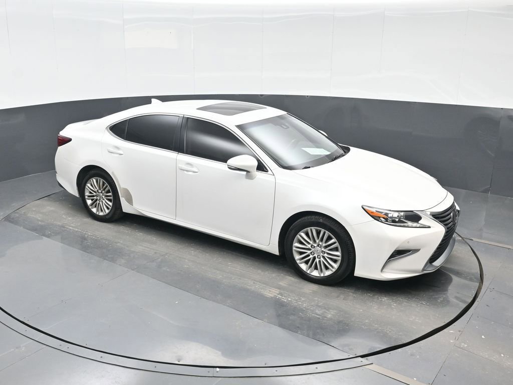 Used 2016 Lexus ES 350 w/ Premium Package w/Wood Trim image 22