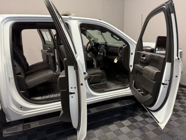 Used 2024 GMC Sierra 2500 Pro w/ Convenience Package AWD/4WD image 19