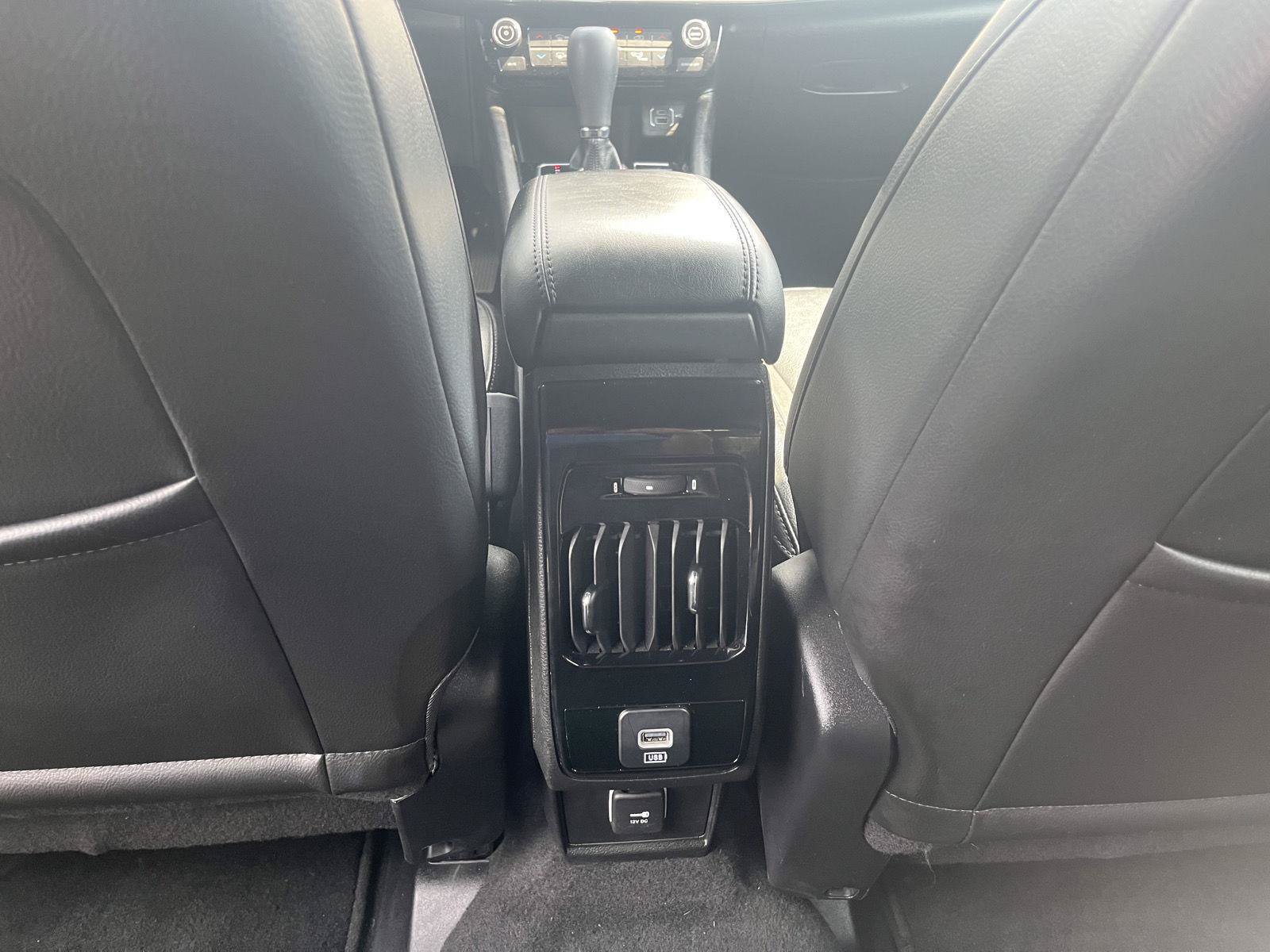 Used 2023 Jeep Compass Limited AWD/4WD image 31