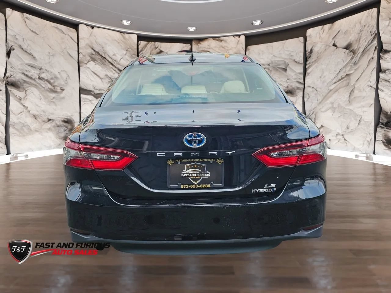 Used 2021 Toyota Camry LE FWD image 32