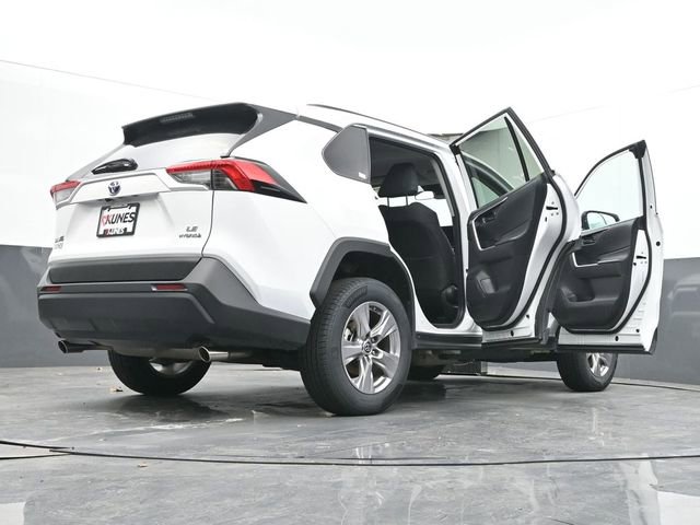Used 2024 Toyota RAV4 LE AWD/4WD image 69