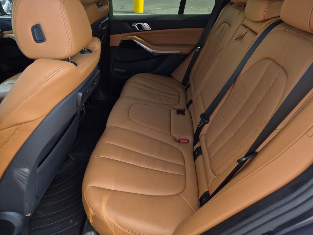 Used 2019 BMW X5 xDrive40i w/ Premium Package 2 image 37
