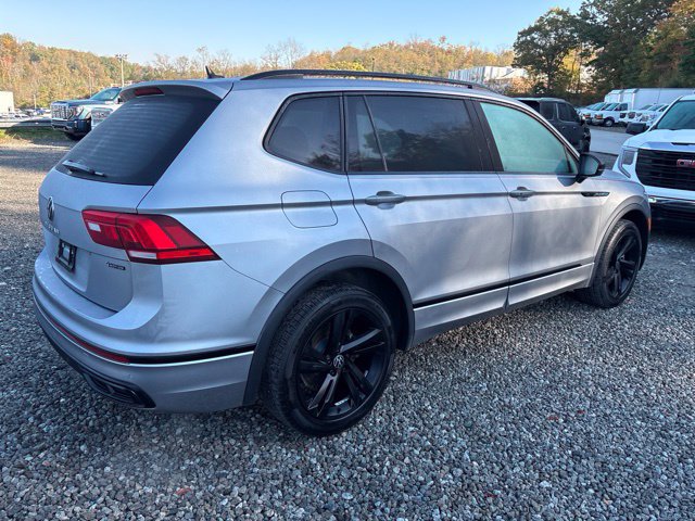 Used 2023 Volkswagen Tiguan SE R-Line AWD/4WD image 5