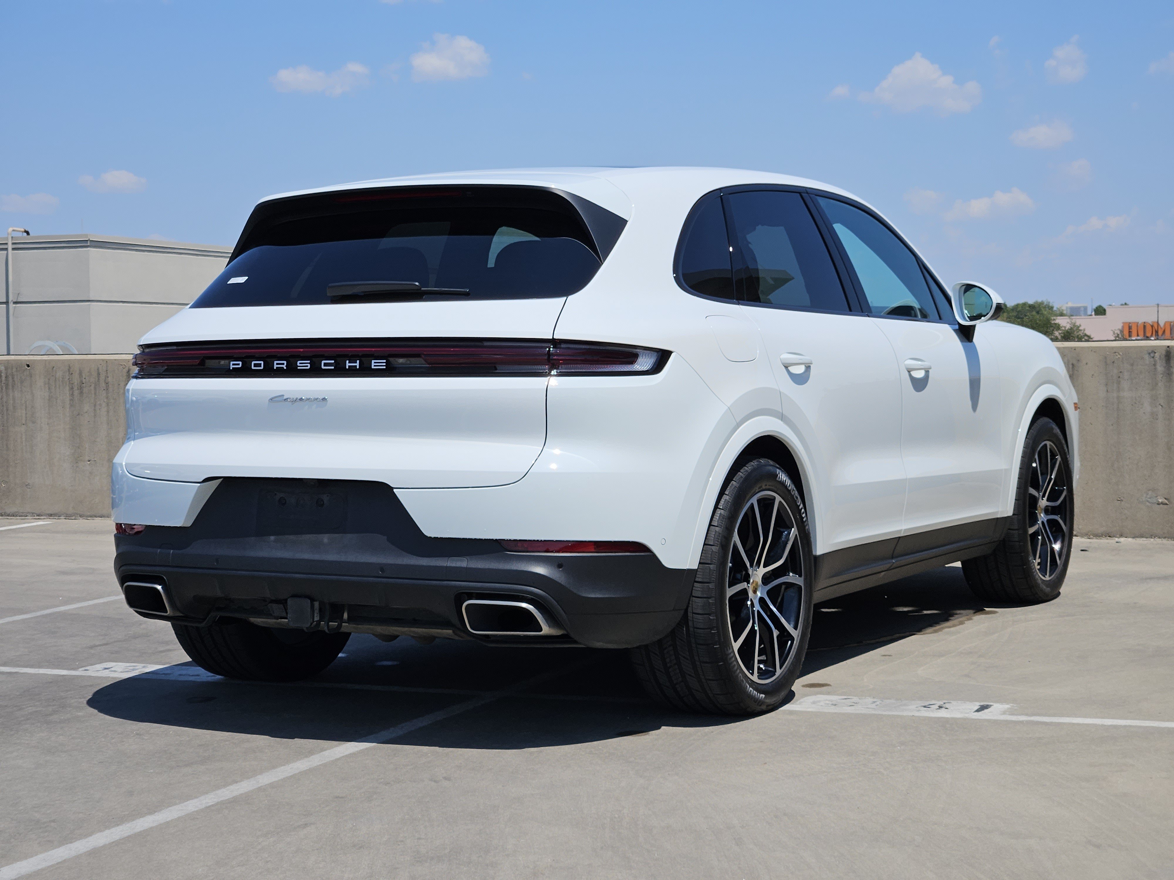 Certified 2024 Porsche Cayenne AWD/4WD image 8