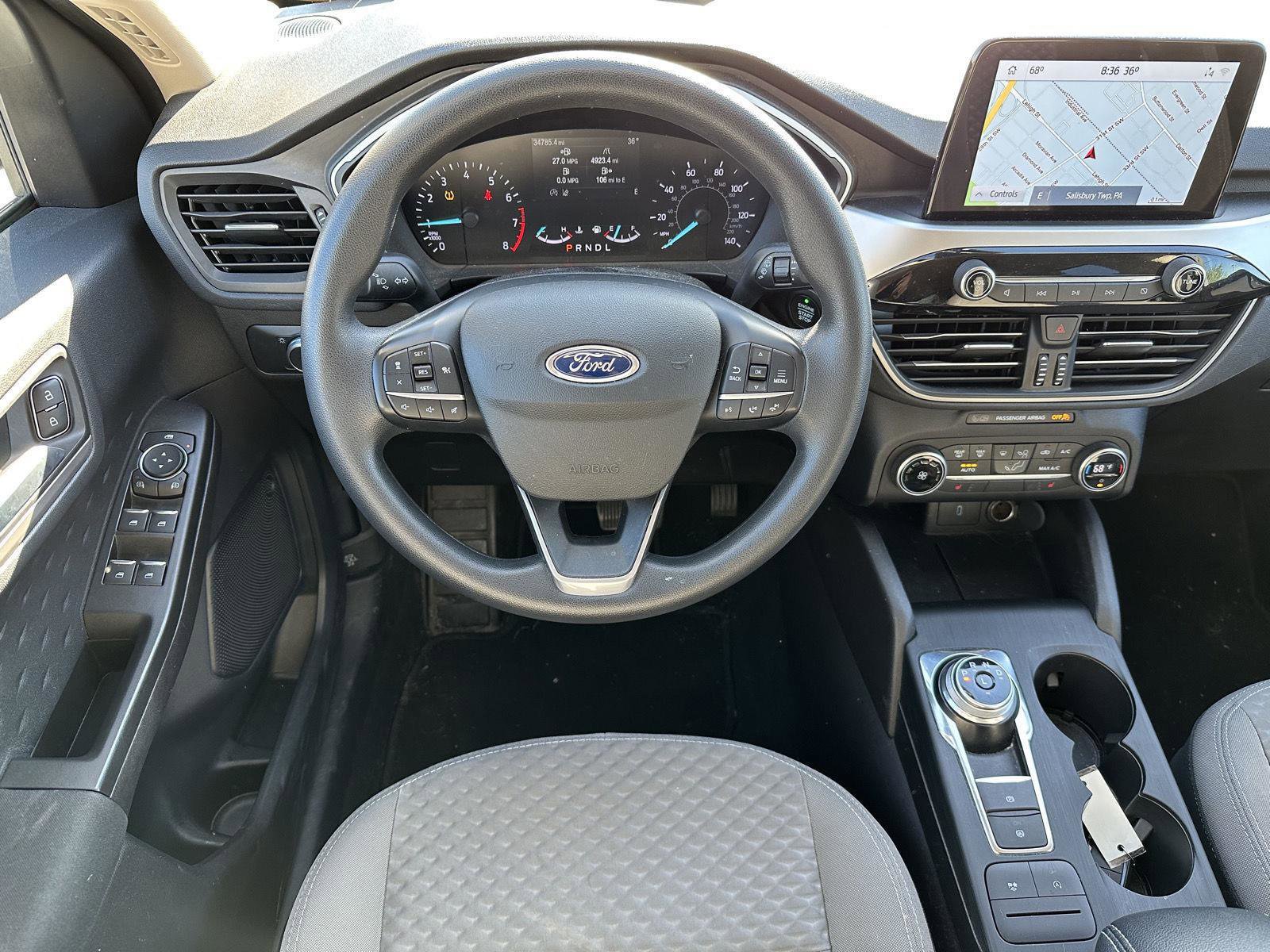 Used 2020 Ford Escape SE image 12