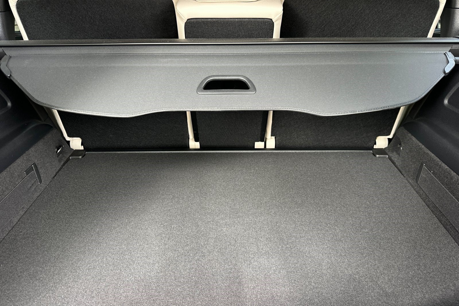 Certified 2025 Mercedes-Benz EQB 250+ image 26