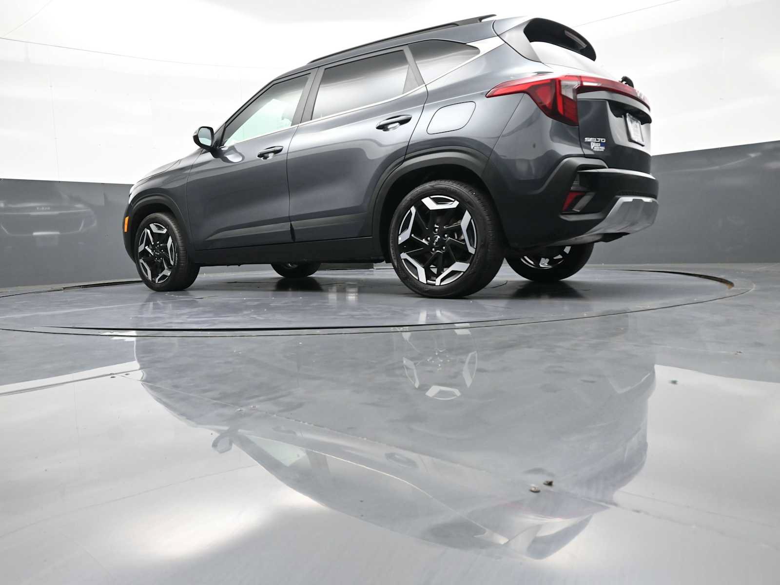 Used 2025 Kia Seltos SX w/ SX Sunroof Package AWD/4WD image 33
