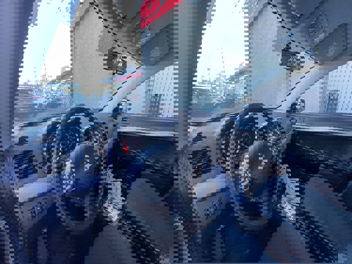 Used 2015 Mitsubishi Lancer ES image 11