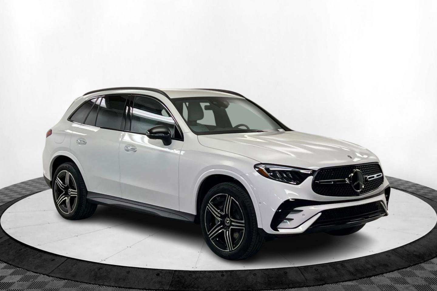 New 2026 Mercedes-Benz GLC 300 4MATIC image 7