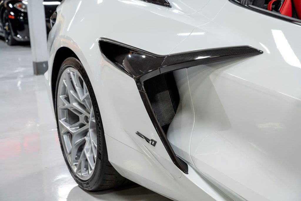 Used 2026 Chevrolet Corvette ZR1 w/ ZR1 Carbon Fiber Aero Package image 39
