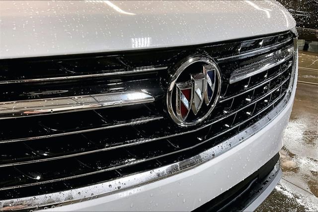 Used 2023 Buick Envision Essence image 33