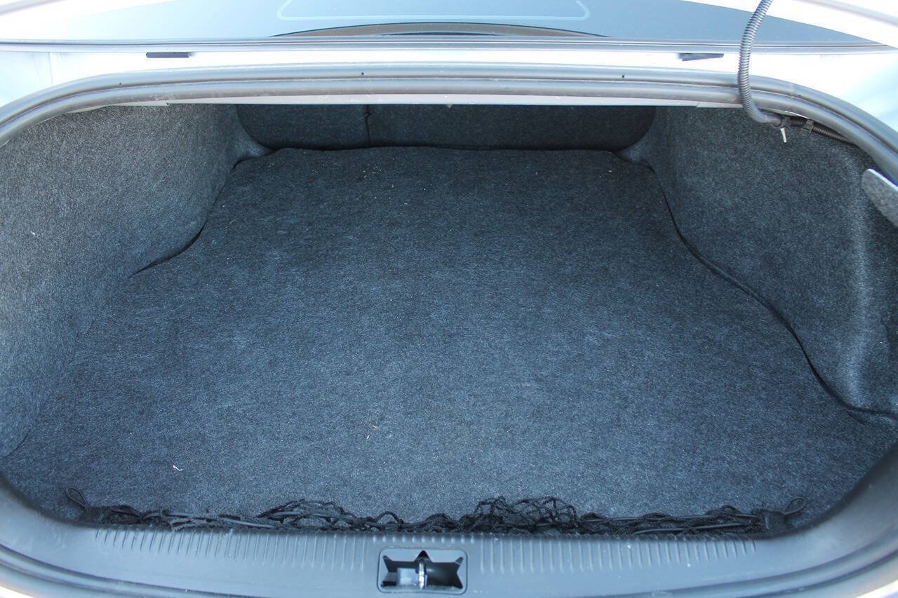 Used 2005 Buick LaCrosse CXL w/ Gold Convenience Package FWD image 21