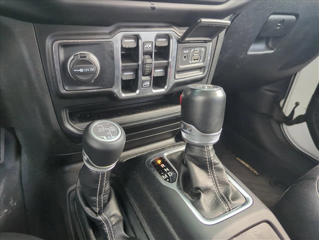 Used 2022 Jeep Wrangler Unlimited Sahara w/ Safety Group image 9