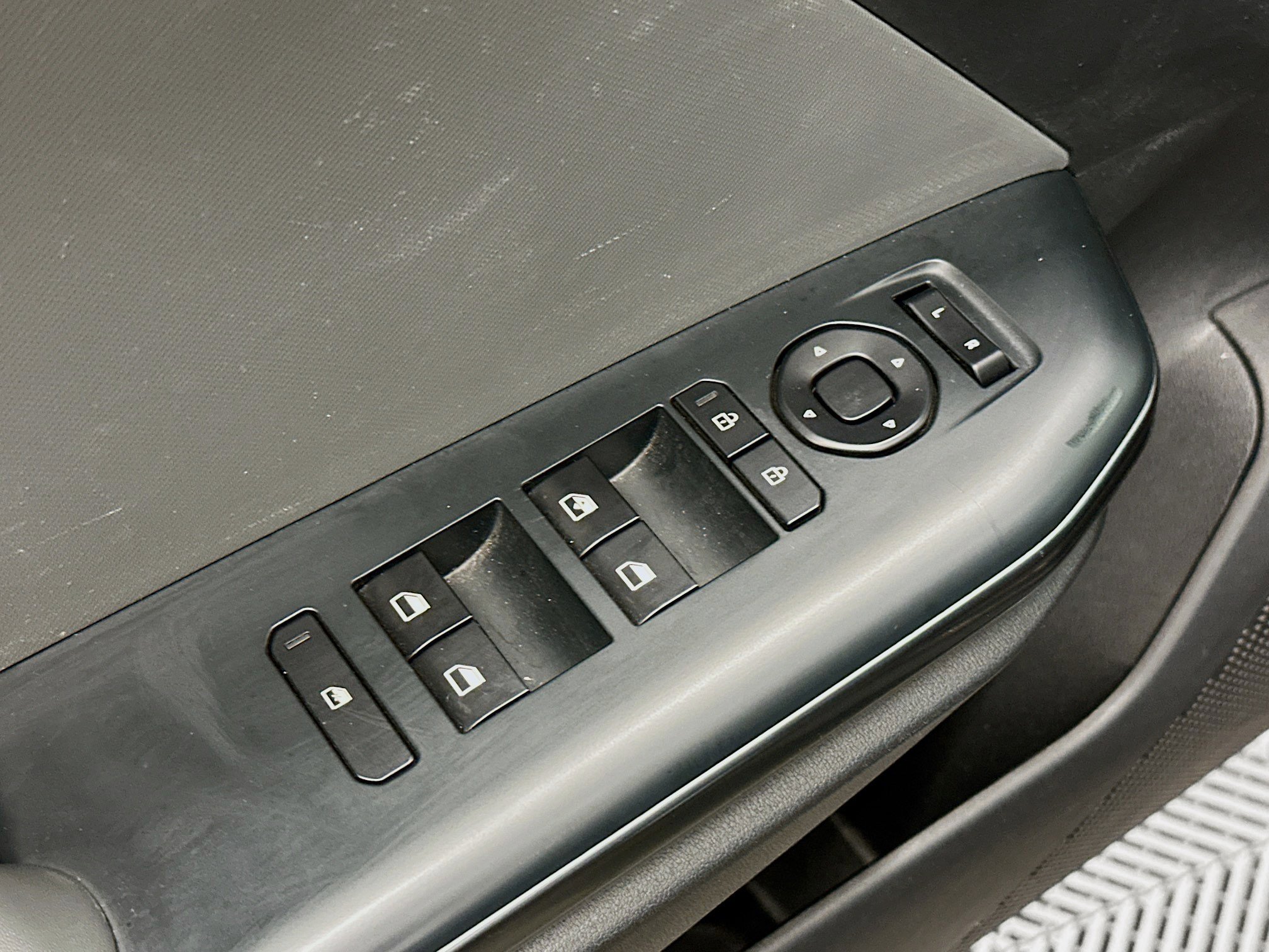 Used 2025 Kia K4 FWD image 15