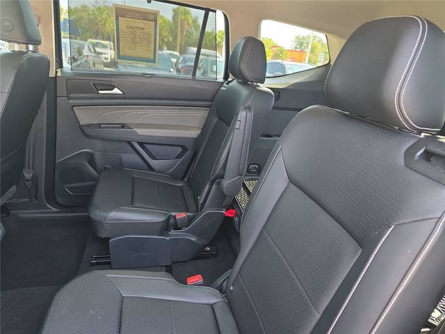 Used 2022 Volkswagen Atlas SEL AWD/4WD image 13