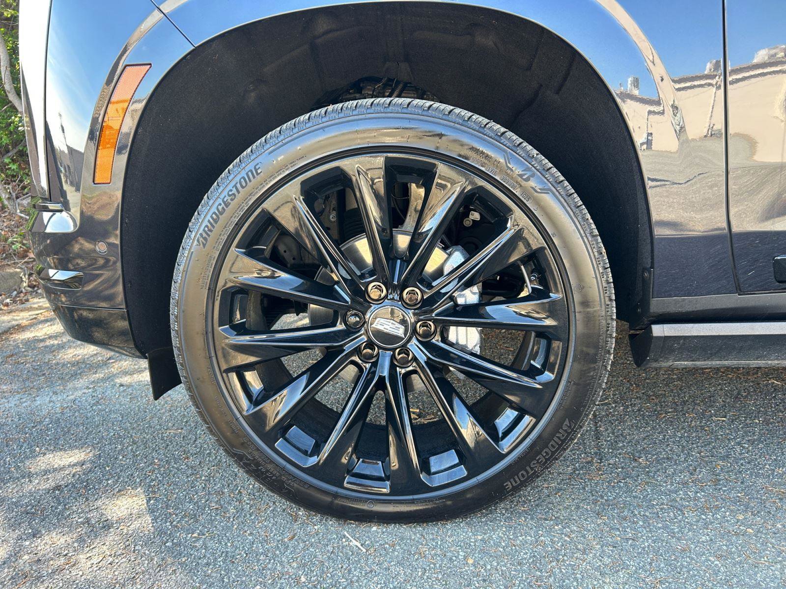 Certified 2025 Cadillac Escalade Sport Platinum w/ LPO, ONYX Package image 16