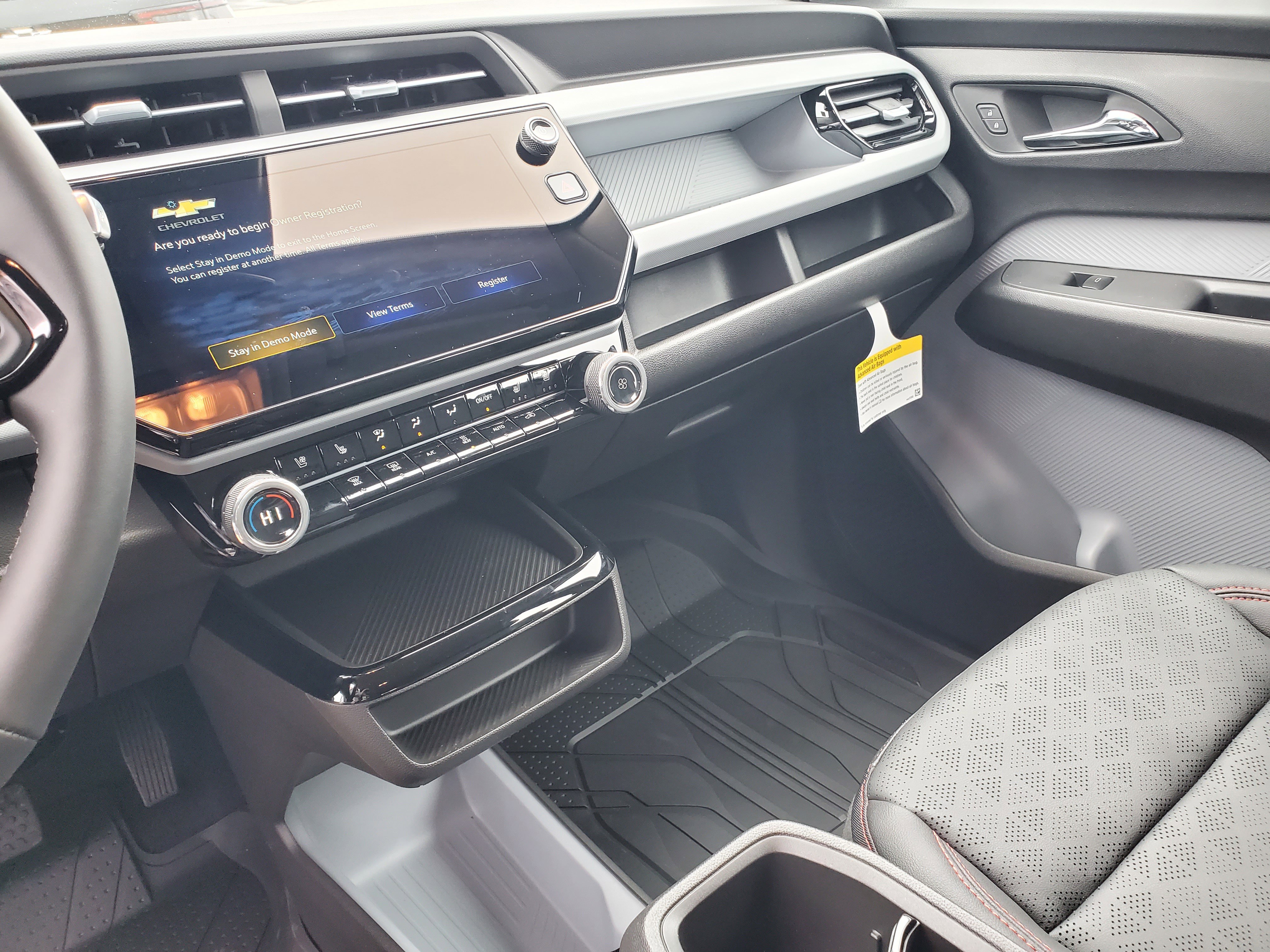 New 2027 Chevrolet Bolt RS w/ LPO, All-Weather Package FWD image 16