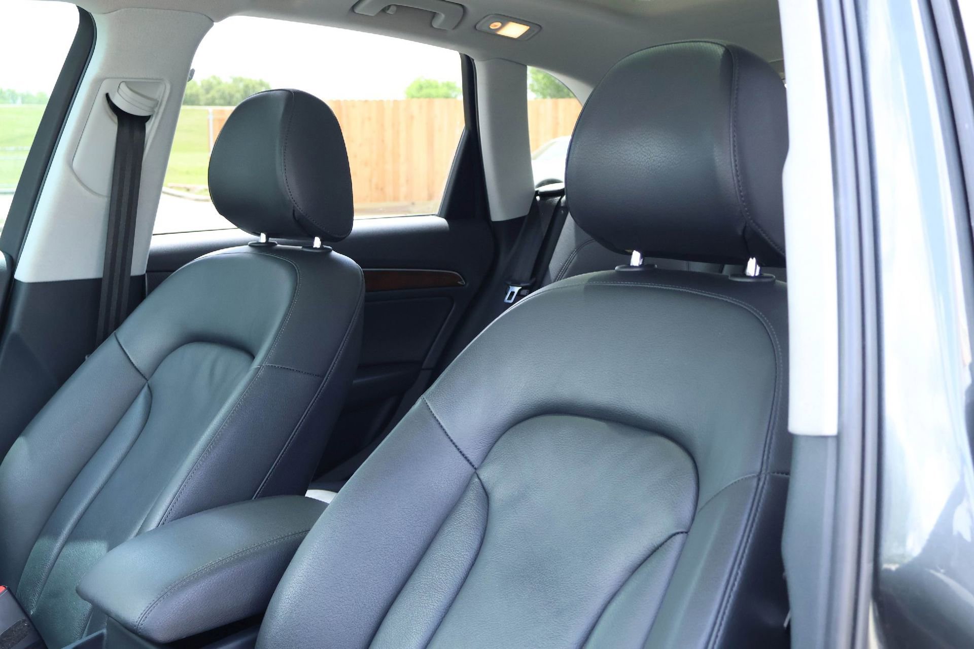 Used 2017 Audi Q5 2.0T Premium Plus w/ Technology Package image 11