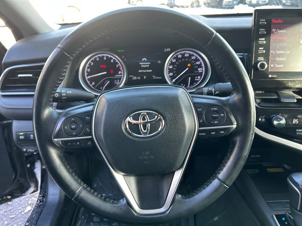 Used 2022 Toyota Camry XLE image 15