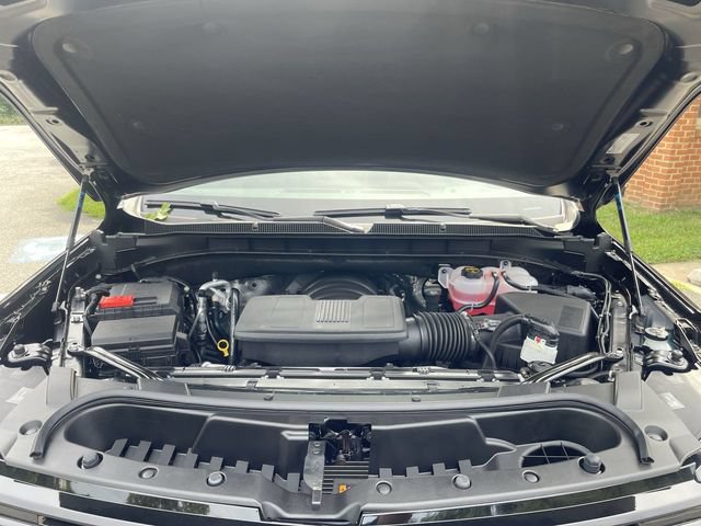 New 2026 Chevrolet Suburban RST w/ RST Capability Package AWD/4WD image 28