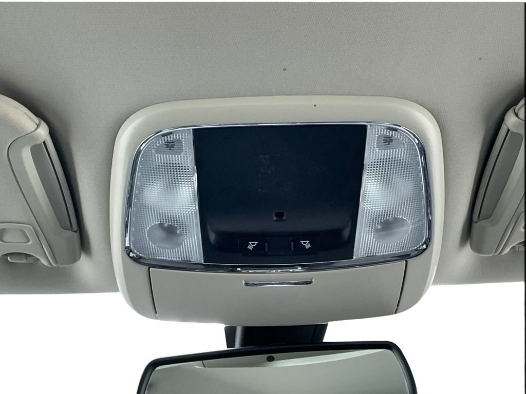 Used 2021 Chrysler 300 Touring w/ Sport Appearance Package image 41