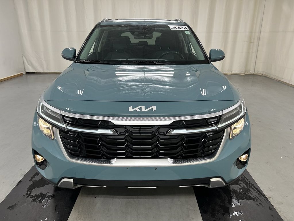 Used 2024 Kia Seltos EX AWD/4WD image 3