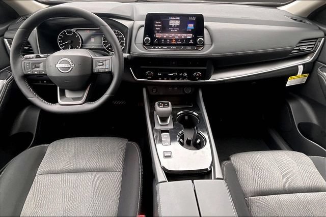 New 2026 Nissan Rogue SV FWD image 5