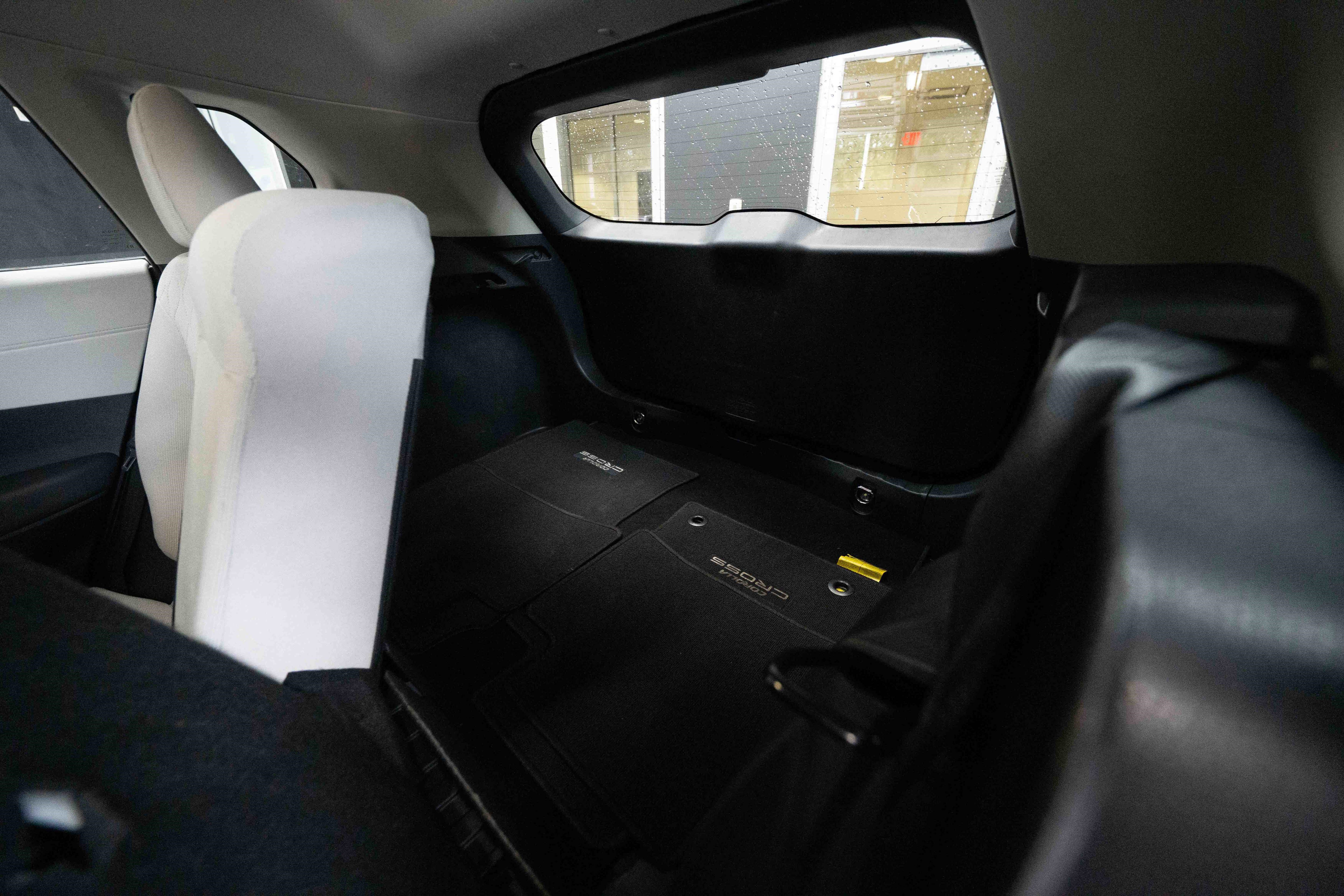 Used 2024 Toyota Corolla Cross L image 24