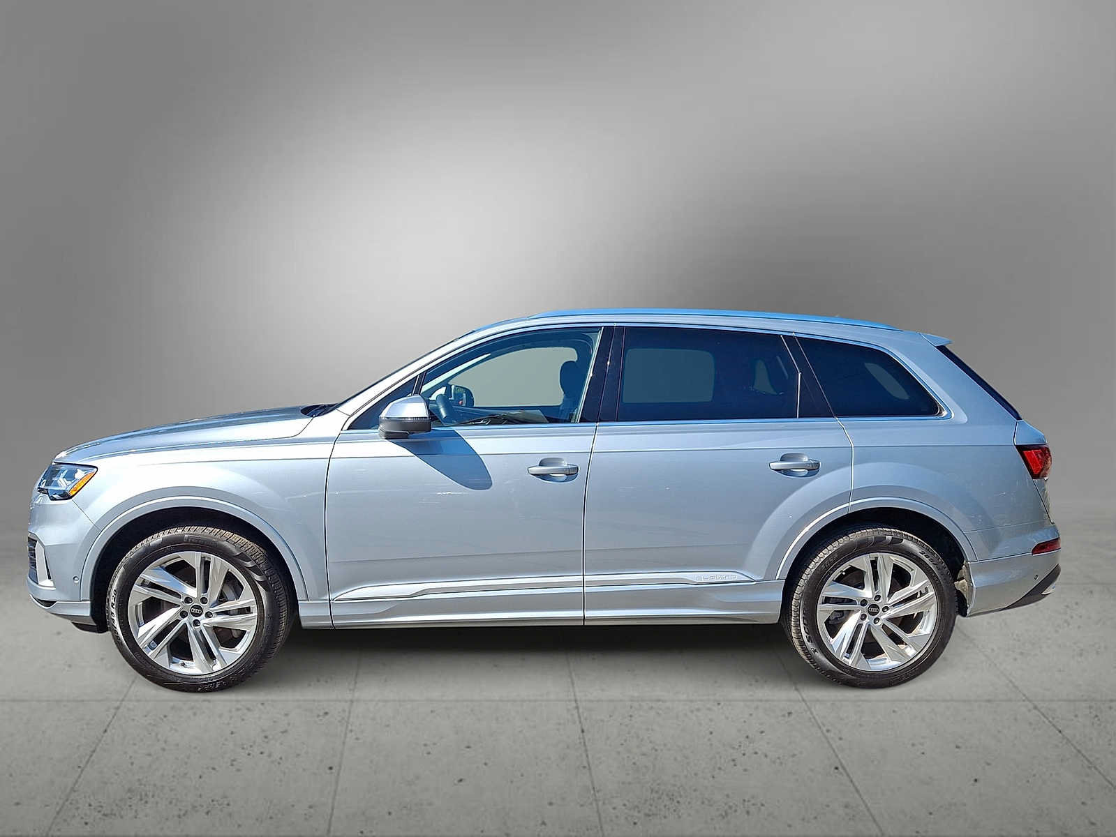Certified 2023 Audi Q7 2.0T Premium w/ Convenience Package AWD/4WD image 5