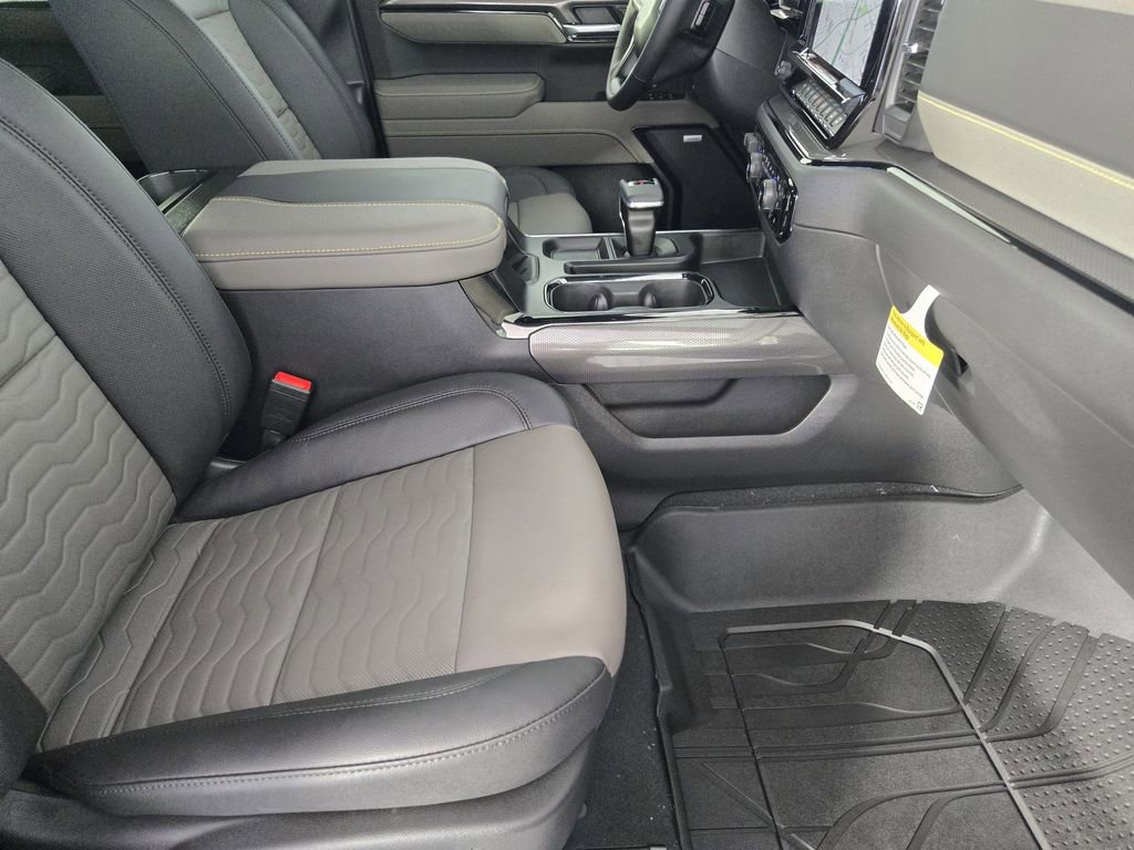 New 2026 Chevrolet Silverado 1500 ZR2 w/ LPO, Dark Essentials Package image 17