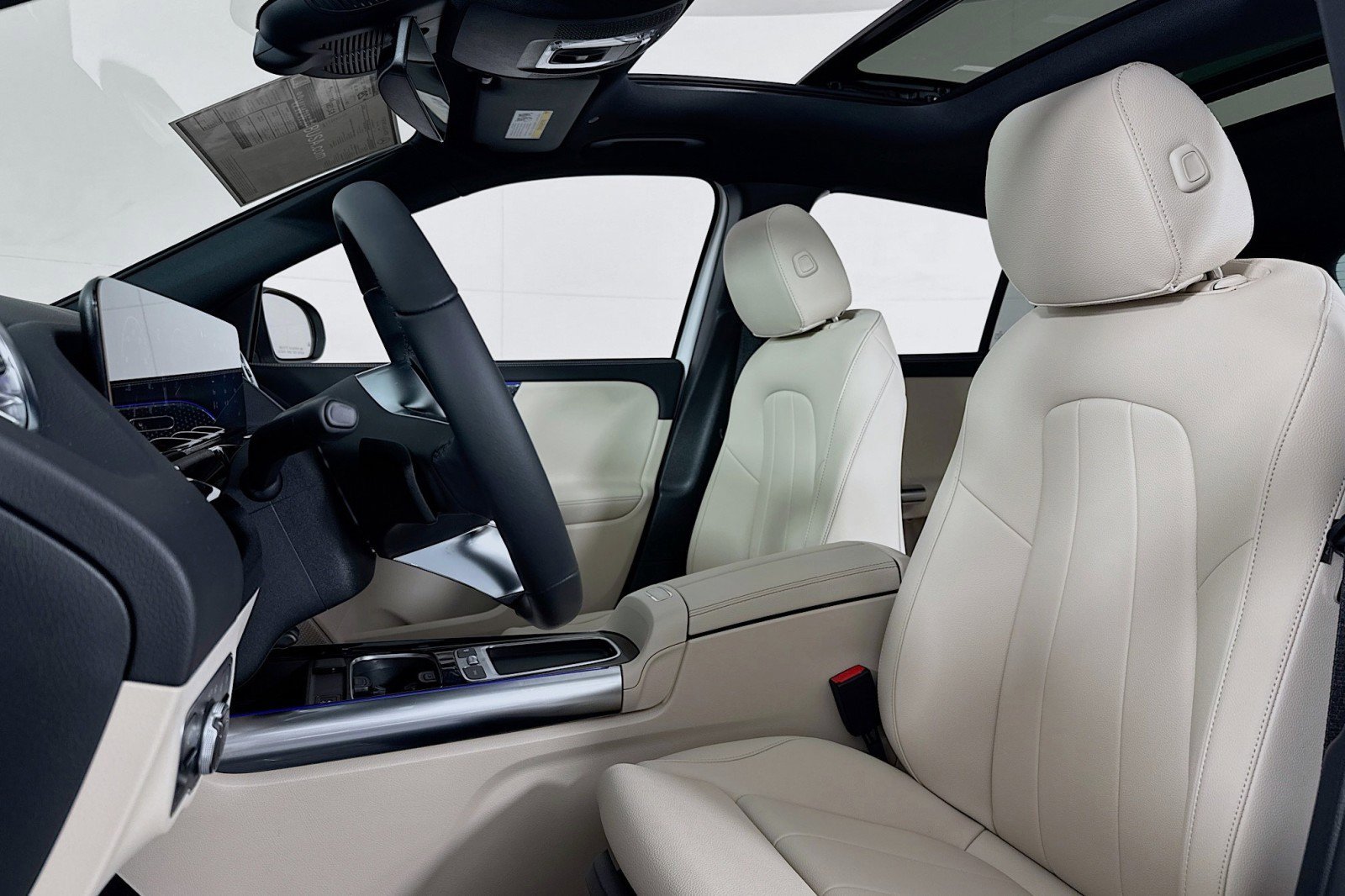 New 2026 Mercedes-Benz GLA 250 image 16