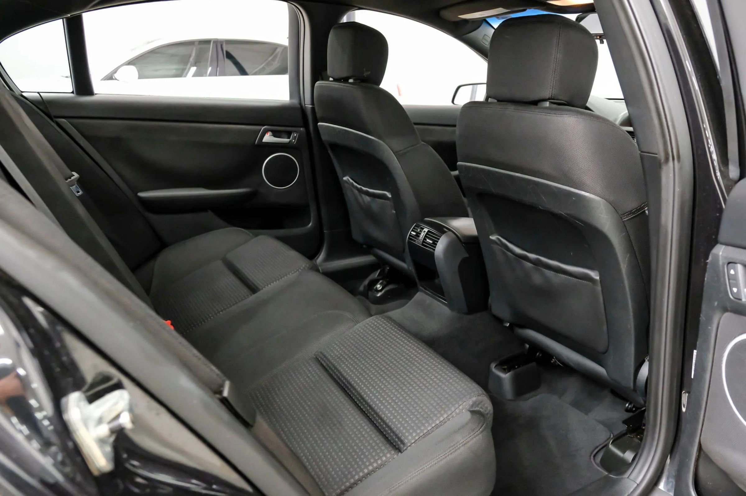 Used 2008 Pontiac G8 RWD image 31